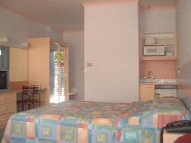 Golden Sands Motor Inn - Nambucca Heads Accommodation 1