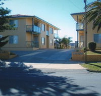 AA Madalena Court Holiday Apartments - Nambucca Heads Accommodation