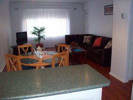 AA Madalena Court Holiday Apartments - Nambucca Heads Accommodation 2
