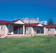The Mac's Beachfront Villas - Nambucca Heads Accommodation