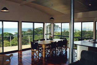 Saar Beach House - Nambucca Heads Accommodation 1