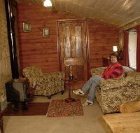 Colonial Cottages of Ross - Historic Hudson Cottage - Nambucca Heads Accommodation