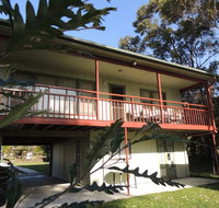 A Paradise Bungalow Waterfront - Nambucca Heads Accommodation