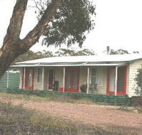 Christmas Tree Cottage - Nambucca Heads Accommodation