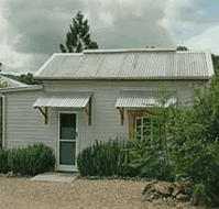Mavis's Kitchen and Cabins - Nambucca Heads Accommodation