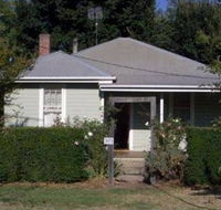 Honeysuckle Cottage Jingellic - Nambucca Heads Accommodation