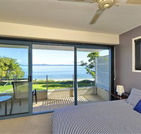 Dolphins - Nambucca Heads Accommodation