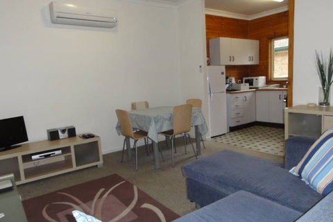 2 Dogs Cottages - Nambucca Heads Accommodation 4
