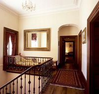 Mandelson's of Goulburn - Nambucca Heads Accommodation