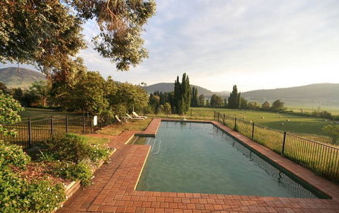 A Church And Homestead In Mudgee - Nambucca Heads Accommodation 5
