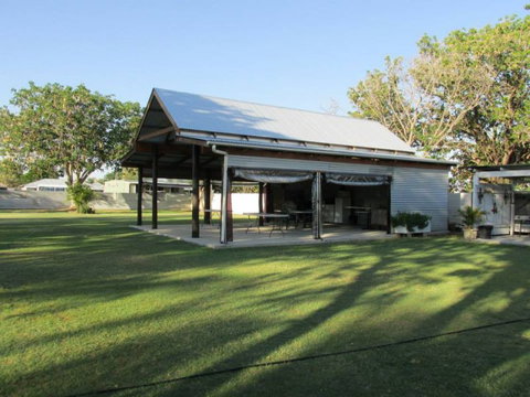 Barcaldine Tourist Park - Nambucca Heads Accommodation 2