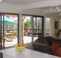 Lakeview Cottage - Nambucca Heads Accommodation