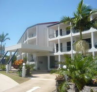 L'Amor Holiday Apartments - Nambucca Heads Accommodation