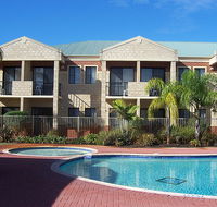 Country Comfort Inter City Perth Hotel  Apartments - Nambucca Heads Accommodation