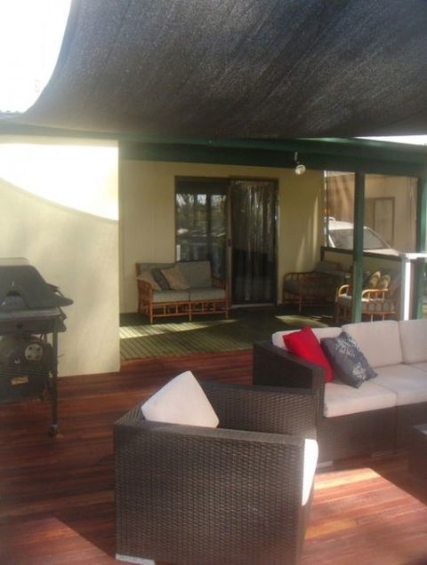 Eleven From The Left - Nambucca Heads Accommodation 3