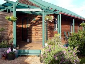 Blushing Grape - Nambucca Heads Accommodation 0