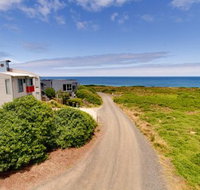 Phillip Island Waterfront House - Nambucca Heads Accommodation