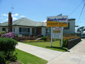 Beachcomber Holiday Flats - Nambucca Heads Accommodation 0