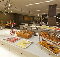 Causeway 353 Hotel