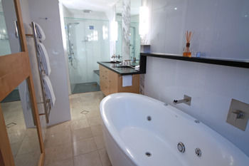 Oceans Mooloolaba - Nambucca Heads Accommodation 7