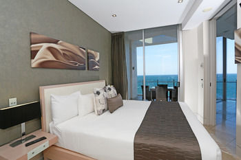 Oceans Mooloolaba - Nambucca Heads Accommodation 9