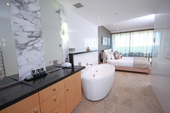 Oceans Mooloolaba - Nambucca Heads Accommodation 17