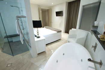 Oceans Mooloolaba - Nambucca Heads Accommodation 31