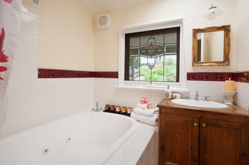 Adeline Bed And Breakfast - Nambucca Heads Accommodation 37