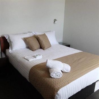 The Huskisson - Nambucca Heads Accommodation 6