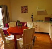 Barrington Wilderness Cedar Lodge Accommodation