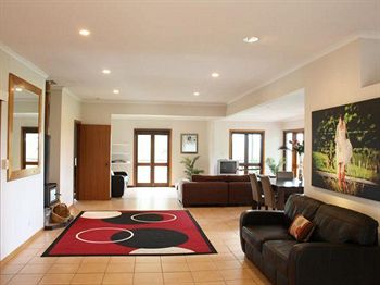 House Of Laurels - Nambucca Heads Accommodation 32