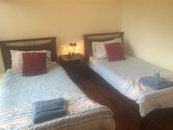 Australian Home Away @ East Doncaster Andersons Creek 1 - Nambucca Heads Accommodation 4