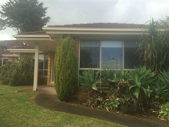 Australian Home Away @ East Doncaster Andersons Creek 1 - Nambucca Heads Accommodation 8