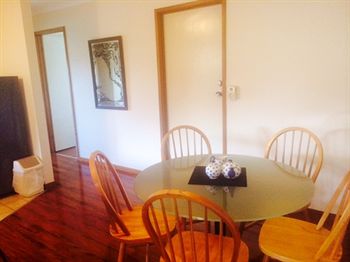 Australian Home Away @ East Doncaster Andersons Creek 1 - Nambucca Heads Accommodation 10