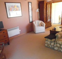 John and Eva Selles Studio Apartment - Nambucca Heads Accommodation
