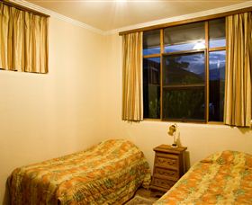 Waterside Accommodation - Derwent Hideaway - Nambucca Heads Accommodation 3