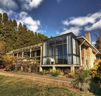 Waterside Accommodation - Derwent Vista - Nambucca Heads Accommodation