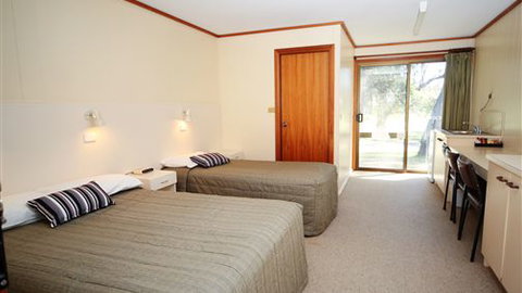 Deniliquin Golf Leisure Resort - Nambucca Heads Accommodation 4