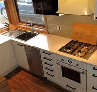 Wallace's - Crystal Creek Chalet 1 - Nambucca Heads Accommodation