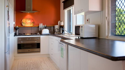 Arabella Heights- Daylesford - Nambucca Heads Accommodation 3