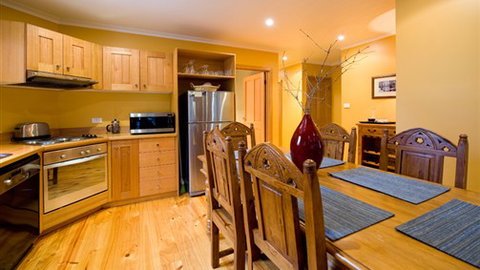 Abbott's Rest - Hepburn Springs - Nambucca Heads Accommodation 4