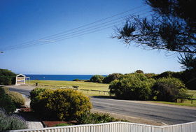 Botts Beach Retreat - Nambucca Heads Accommodation 2