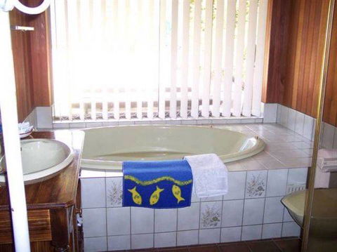 Bott's Beach Retreat - Nambucca Heads Accommodation 3