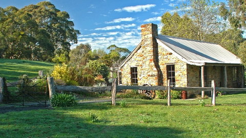 Adelaide Hills Country Cottages - Gum Tree Cottage - Nambucca Heads Accommodation 3
