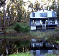 Hidden Grove Retreat - Nambucca Heads Accommodation
