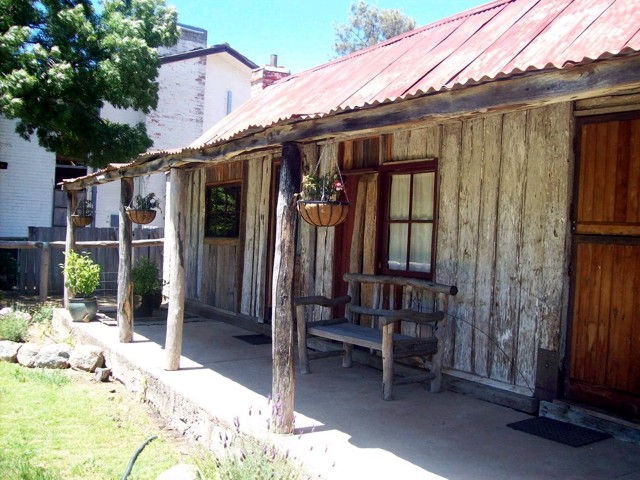 Cook ACT Nambucca Heads Accommodation