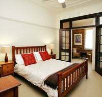 The Bank Guesthouse - Nambucca Heads Accommodation