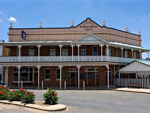 Albion Hotel Grenfell - Nambucca Heads Accommodation 0