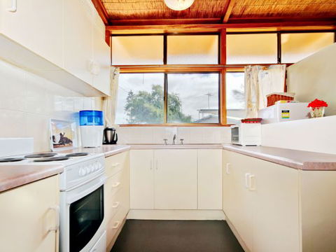 Century 21 SouthCoast: Serenity By The Sea - Nambucca Heads Accommodation 2