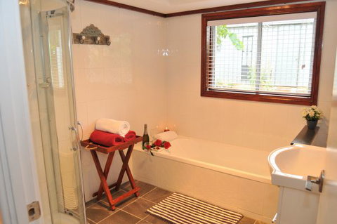 Ellenor Ivy Cottage - Nambucca Heads Accommodation 3